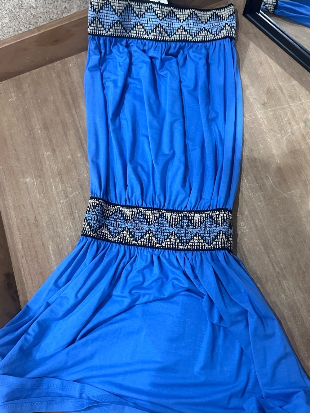 BROOKLYN ISLES Blue ruffled dress with stitched label